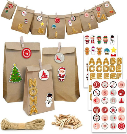 DuneDesign DIY Adventskalender zum Selbstbefüllen mit 24 braunen Papiertüten und Holzaufhängung