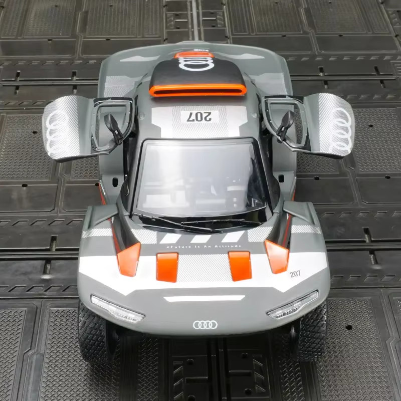 KaKBeir RS Q e-tron, Fahrzeugmodell, 1:24, Metall, Grau - Bild 2