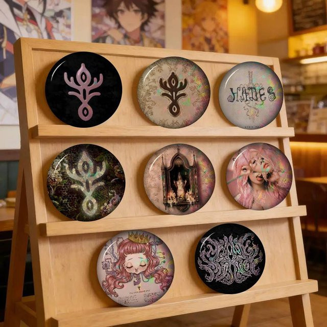 Mesuca Anstecknadeln, Reflektierend, Melanie Martinez Hades Sacrifice - Bild 1