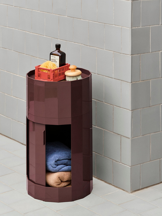 HAY Facet Cabinet mit Schwenktüren in Rot und Braun - Bild 2