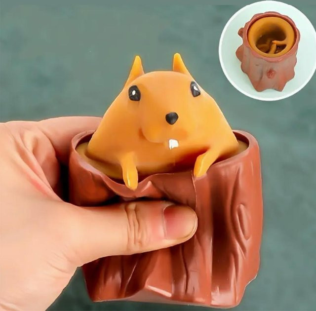 BC Pet Supplies Eichhörnchenstumpf Druckentlastungs Quetschspielzeug, braun - Bild 1