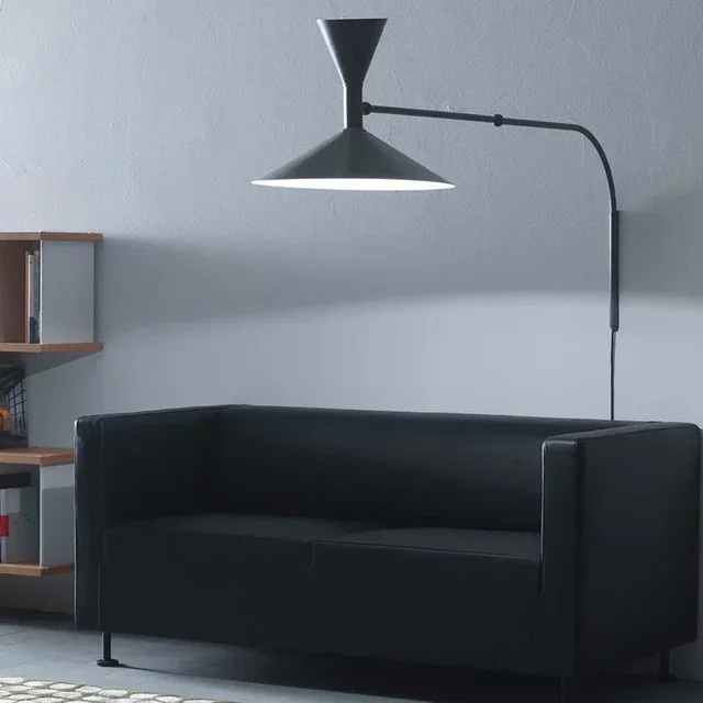 JIANKEXING Moderne Wandlampe im Nordic Retro Design mit gebogenem Metallarm für Wohnzimmer, Schlafzimmer und Arbeitszimmer in Warmweiß - Bild 1
