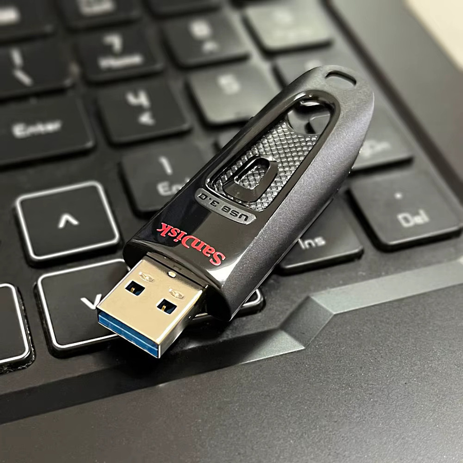 SanDisk Ultra USB 3.0 Flash-Laufwerk in Schwarz - Bild 4