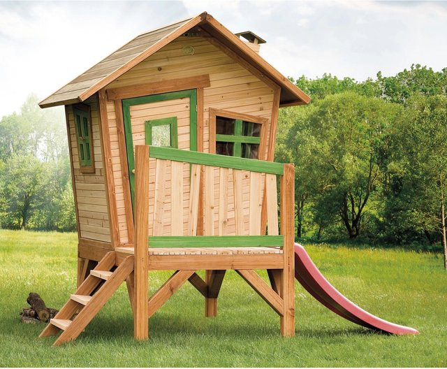 Axi Robin Spielhaus aus Holz in Braun und Grün mit roter Rutsche B/T/H: 177 x 264 x 203 cm - Bild 1