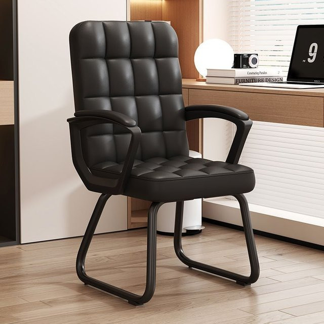 Ergonomischer Chef-Bürostuhl von MOYU mit hoher Rückenlehne, Lordosenstütze und Latex-Sitzkissen aus PU-Leder in Schwarz oder Weiß - Bild 1