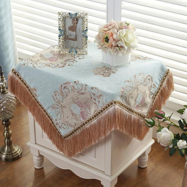 Runde Jacquard-Tischdecke mit Quasten von Super Six in Blau, floralem Design, Durchmesser: 90 cm - Bild 1