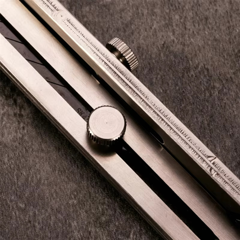9-mm-Edelstahl-Universalmesser in Silber als Hochleistungs-Lederhandwerksmesser und DIY-Schneidewerkzeug mit einer Länge von 13,2 cm - Bild 2