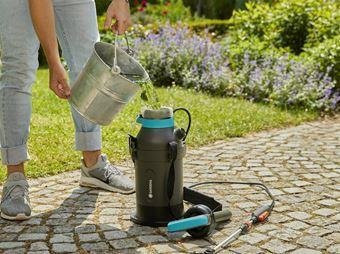 Gardena Plus Drucksprüher manuell, 5 l, Schwarz-Grau - Bild 2