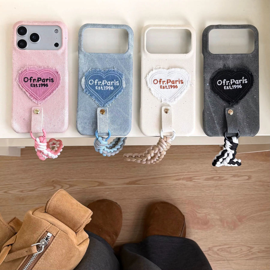 Cowboy Love PU-Leder-Handyhülle mit Handschlaufe für iPhone 17, 16, 15, 14, 13, 12 (Pro, Pro Max, Air) in Weiß - Bild 2