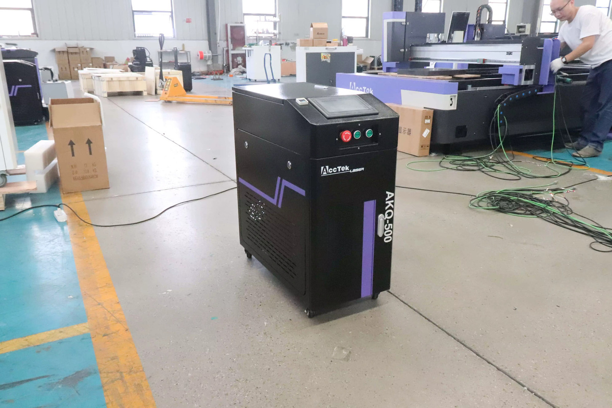 ACCTEK Laser-Rostentfernungsmaschine 500W Puls-Laser-Reinigungsmaschine in Schwarz zur Entfernung von Öl und Farbe auf Metall- und Holzoberflächen - Bild 3