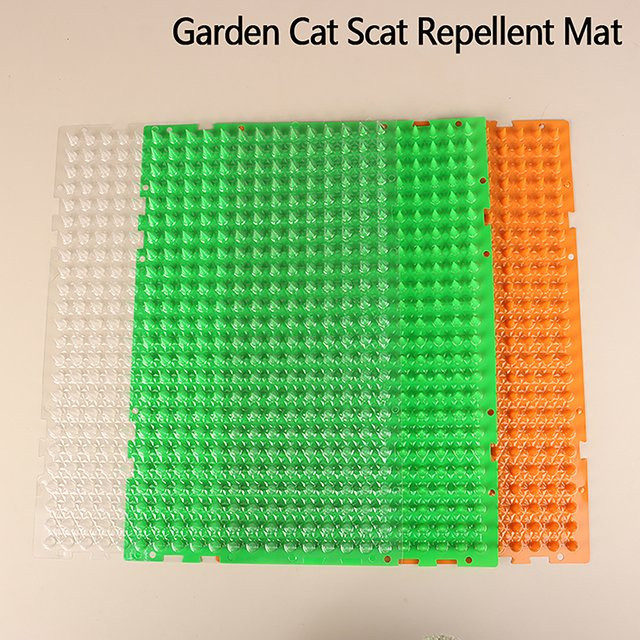 Anti-Katzen und Hunde Abwehr Matte mit Stachelstreifen zur Abschreckung beim Graben und Klettern - Bild 1