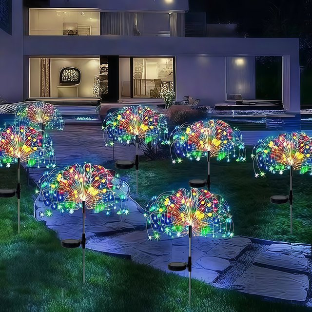 OKAL RED EAST Solar-LED-Feuerwerk-Lichterkette in Multicolour RGB für den Außenbereich, wasserdichte Gartenbeleuchtung und Weihnachtsdekoration - Bild 1