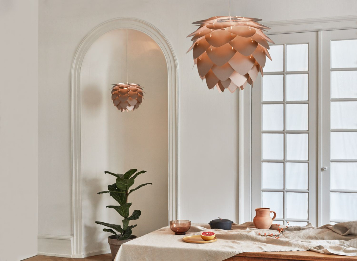 UMAGE Aluvia Leuchtenschirm in Bronze aus Kunststoff und Aluminium in Lotusblüten-Design - Bild 2