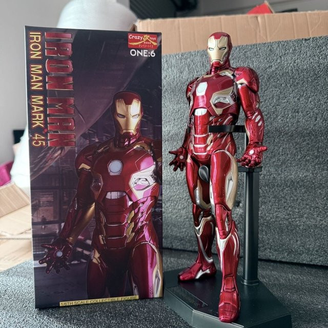 Bandai Iron Man Action Figure aus PVC in Rot, Höhe: 30 cm - Bild 1
