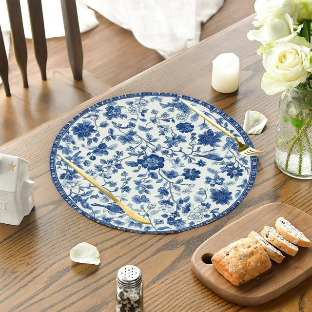 VIKAMA 4-teiliges Porzellan-Tischset im Vintage-Stil mit floralem Design, Blau-Weiß, für die chinesische Teezeremonie - Bild 1