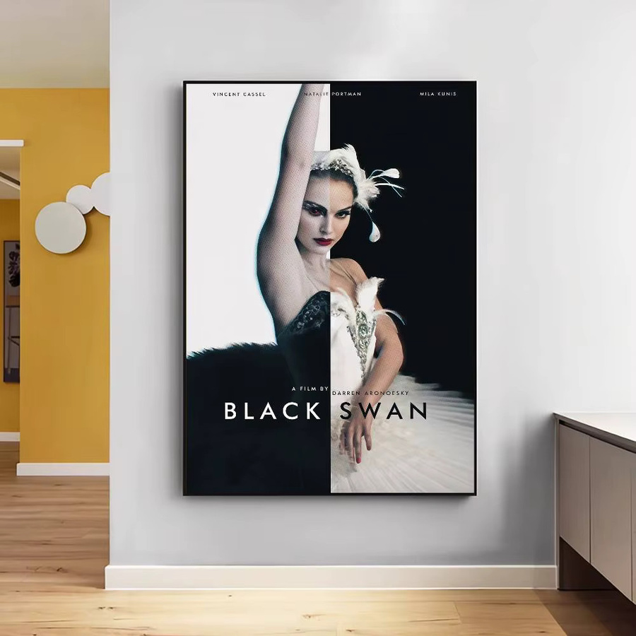 S-Swan Vintage Horrorfilme DIY Sticky Poster in Schwarz und Multicolour, Rechteckiges Klebeposter aus Papier für dein Zuhause, Bar oder Café, B/H: 15 x 15 cm - Bild 4