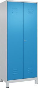 C+P Wäsche- und Kombispinde Classic PLUS mit 2 Abteilen, Füße, Zylinderschloss, RAL 5012 Lichtblau, H x B x T: 195 x 80 x 50 cm - Bild 1