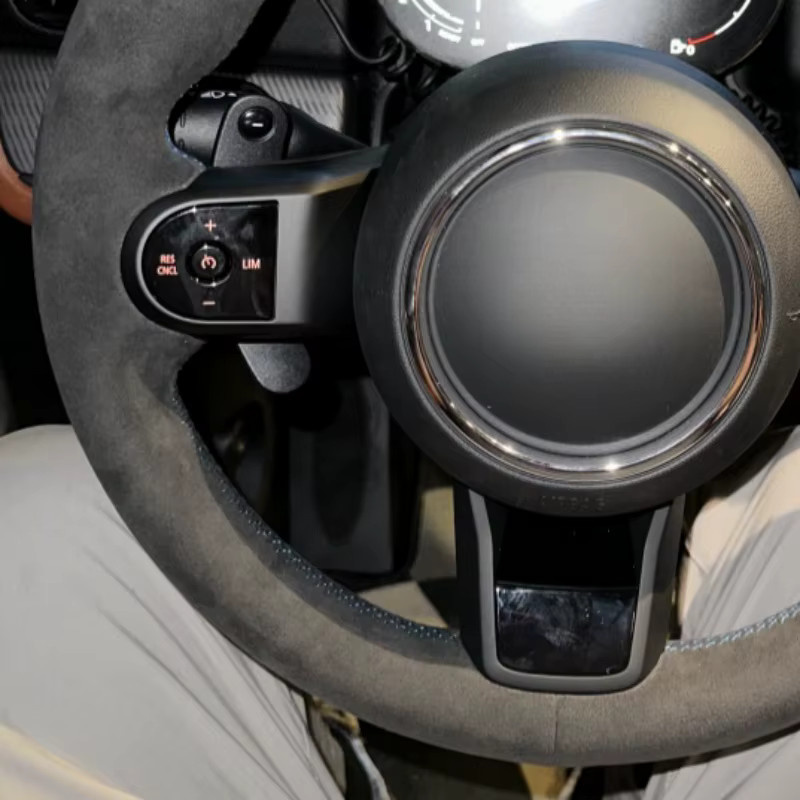 Lenkrad Abdeckung aus Wildleder und Leder für Mini Clubman F54 F57 Cabrio F60 mit Anti-Rutsch-Geflecht zum Selbernähen - Bild 2