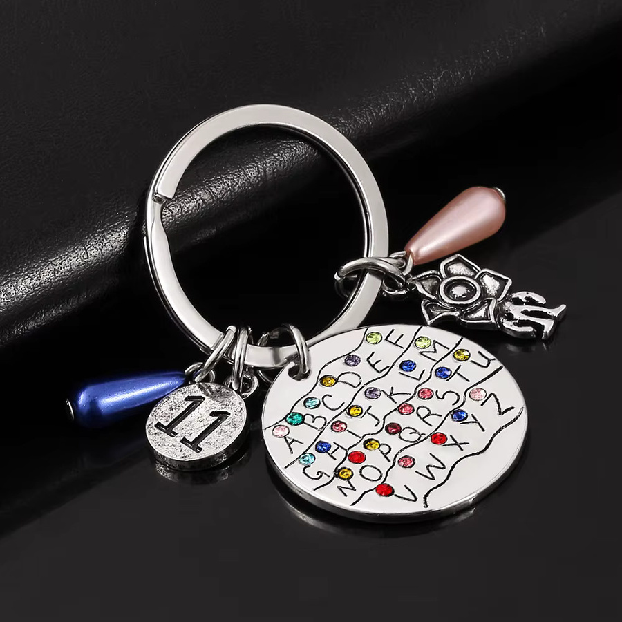 Bandai Schlüsselanhänger, 26-Buchstaben Nummer 11, Silber, Kristall, Unisex - Bild 2