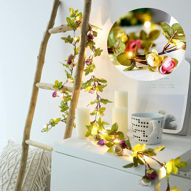 KIKIELF LED-Rosen-Lichterkette in Warmweiß mit grünen Akzenten, batteriebetrieben, ideal für Garten, Party und Hochzeit - Bild 1