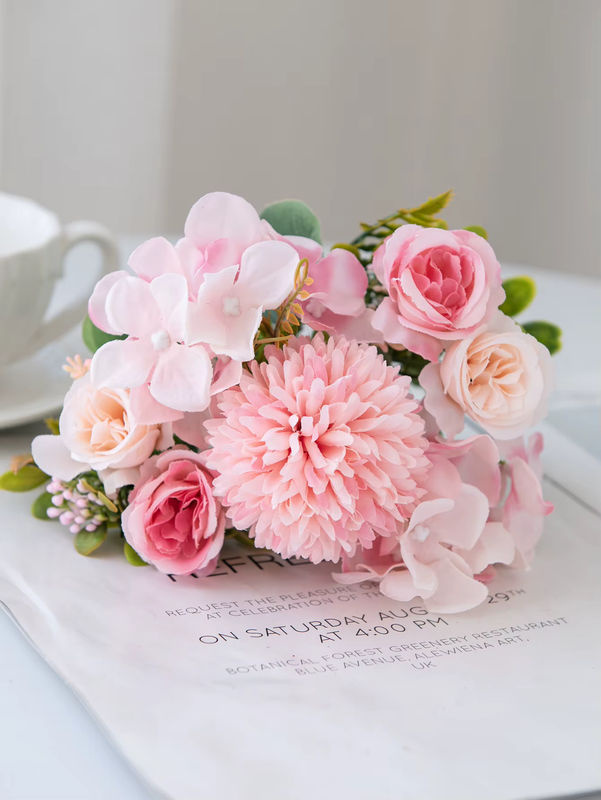 ZQCY Künstlicher Rosen- und Chrysanthemenstrauß aus Textil in Rosa für Hochzeit und Dekoration - Bild 2