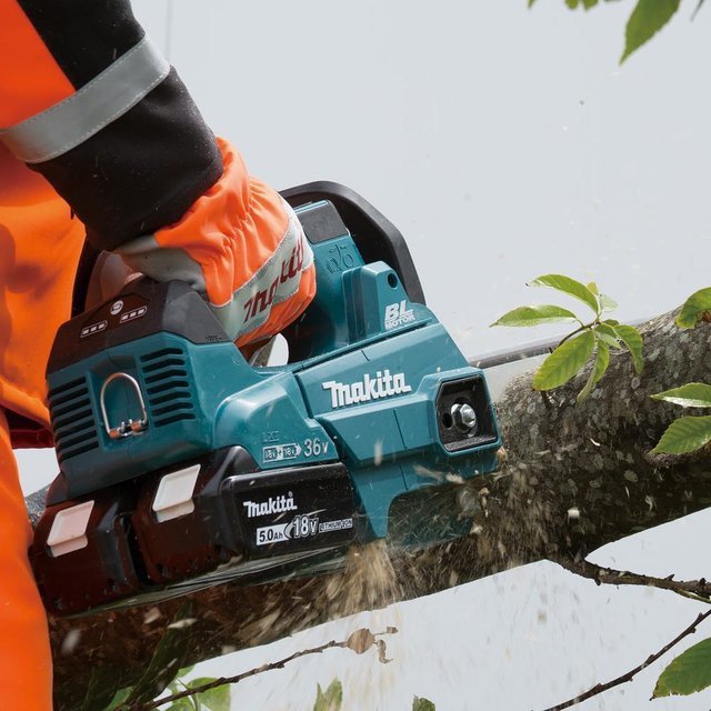 Makita DUC256Z Akku-Kettensäge schnurlos mit 25 cm Schwertlänge - Bild 1