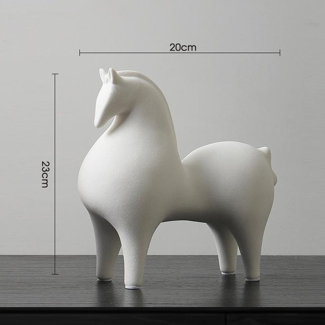 Tangma Keramikornament Pferd in Weiß von Yiran Furniture als dekorative Tischdekoration - Bild 1