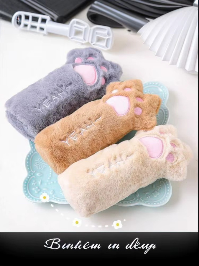 MAX-55 Plüsch-Federmäppchen mit Katzenpfoten-Motiv als multifunktionaler Organizer für deine Schulsachen in Multicolour - Bild 2