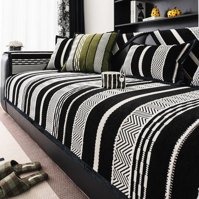 Rutschfester Chenille Sofaüberwurf von Your Warm Home in Schwarz, B/T: 120 x 70 cm - Bild 1