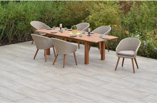Merxx Aronne Gartenmöbel Set aus Akazienholz in Braun, 7-teilig mit ausziehbarem rechteckigem Tisch und 6 Sesseln - Bild 1