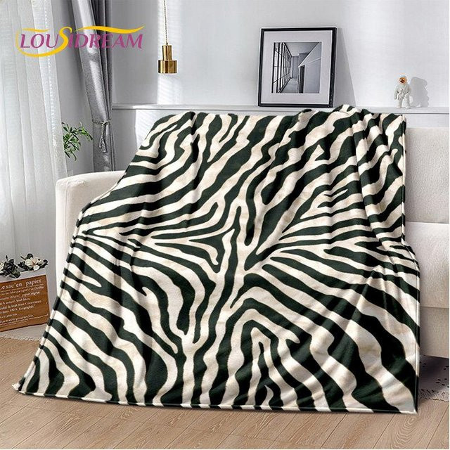 Weiche Plüschdecke von Dew Glow mit buntem Zebra-Muster, Flanellüberwurf in Multicolour, B/B: 75 x 90 cm - Bild 1