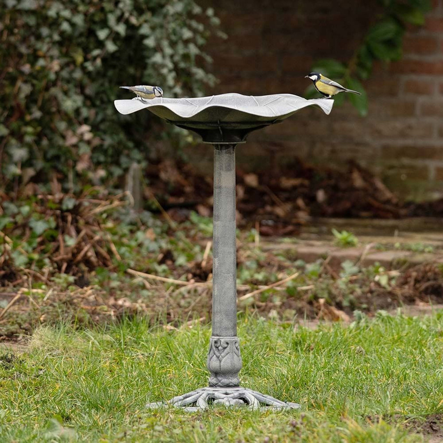 Vogeltränke Silbersee von CJ Wildlife in Silber und Grau aus Kunststoff - Bild 3