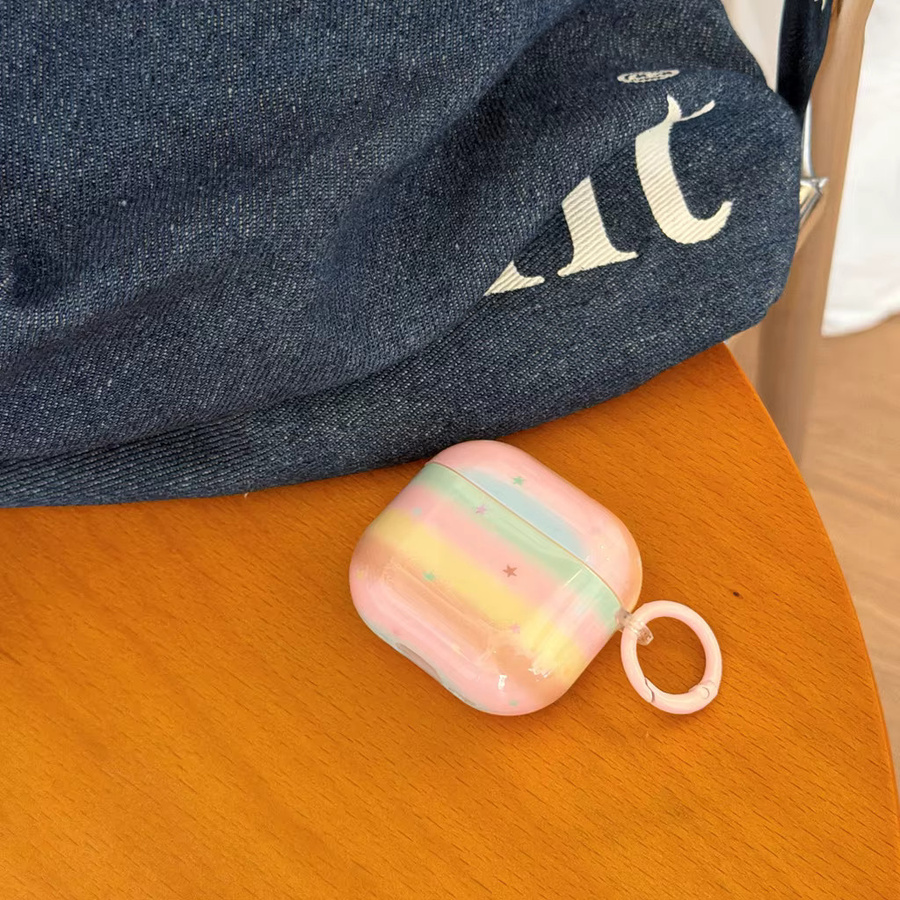 Apple AirPods Schutzhülle im Koreanischen Ins-Style mit Regenbogen-Streifen und Sternen Design in Multicolour inklusive Haken für AirPods 1, 2, 3, 4 und Pro 2/3 - Bild 5