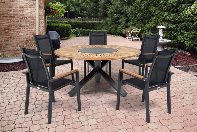 OUTFLEXX Garten-Essgruppe in Anthrazit Matt aus Aluminium, Teakholz und Textilene mit Esstisch Ø 150 cm und 5 Stapelstühlen - Bild 1