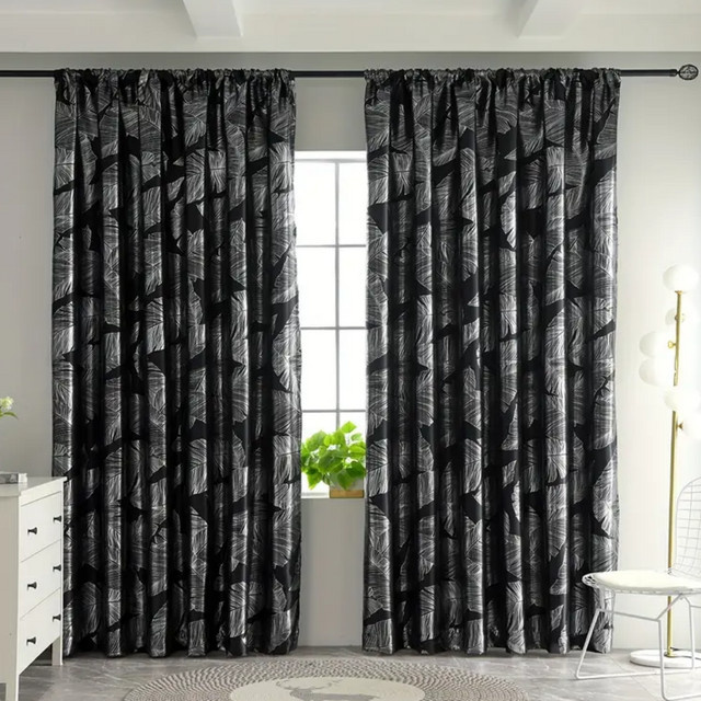 CENTURyMiG Verdunkelungsvorhang mit floralem Blattmuster in Silber und Blau, lichtblockierender Satin-Stoff, Breite: 200 cm, Höhe: 200 cm - Bild 1