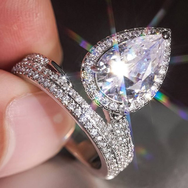 Huitan Trendy Ring, Silber, Zirkonia, Kristall, Damen - Bild 1