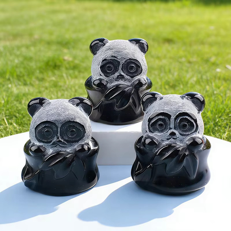 RYCRYSTAL Schwarzer Obsidian Panda aus Naturstein mit Bambus als Deko-Ornament und Reiki-Heilstein - Bild 3
