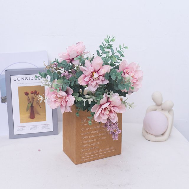 Künstliches Orchideen-Bouquet mit Eukalyptus von Kahaul in Pink für deine Hochzeits-, Weihnachts- oder Partydekoration - Bild 1