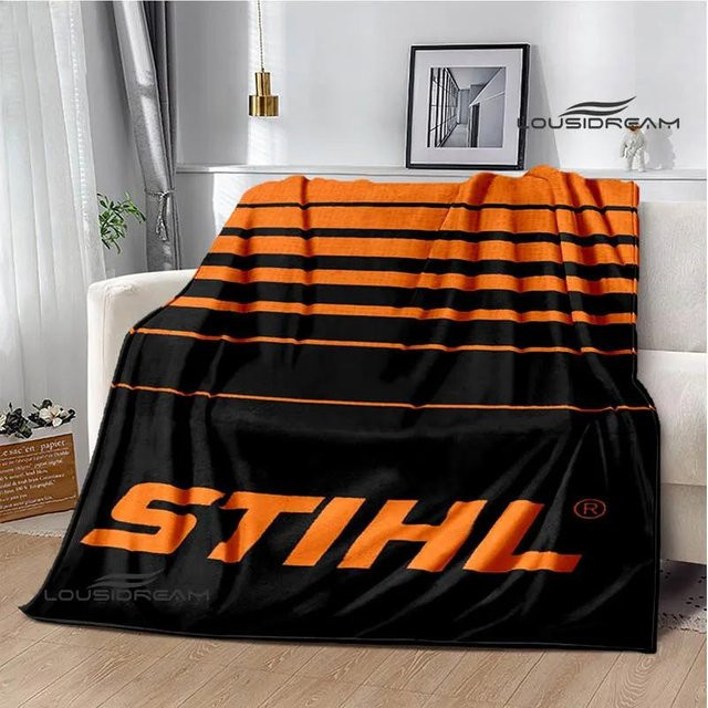 Stihl Logo Flanell-Picknickdecke von Magic Zhu, Farbe: Orange, B/B: 150 x 200 cm - Bild 1
