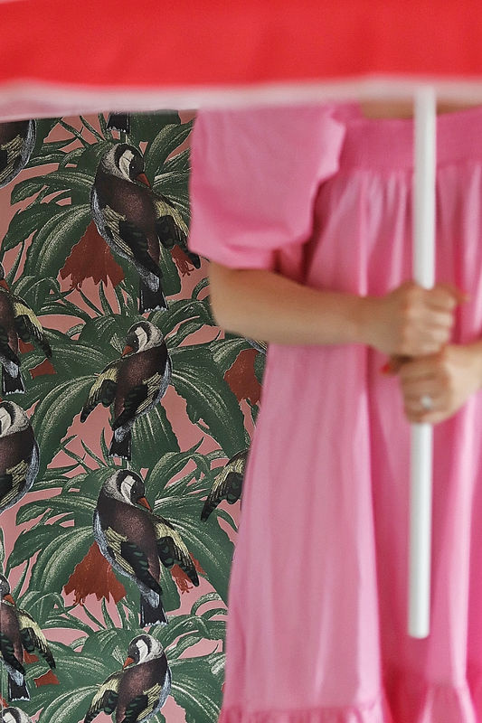 Studio Lisa Bengtsson Tapete Pippi in Pink und Multicolour mit floralem und botanischem Design - Bild 3