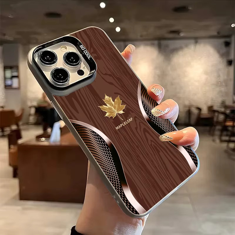 Handyhülle mit Gold Ahornblatt und Holzmaserung für Samsung Galaxy S25 Ultra S24 Plus S23 FE S22 A16 A23 A26 A34 A55 in Gold und Braun - Bild 2