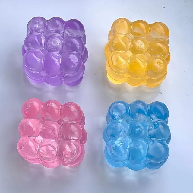Maltose Squishy Fidget Spielzeug, kubisch, hell, weich, farbig - Bild 1