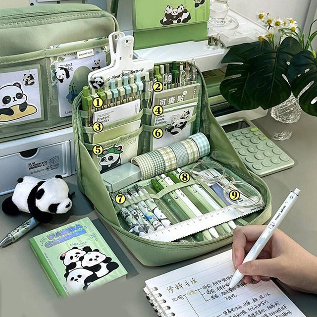 Niedliches Panda Briefpapier-Set und Federmäppchen in Grün für Studenten und Schüler - Bild 1