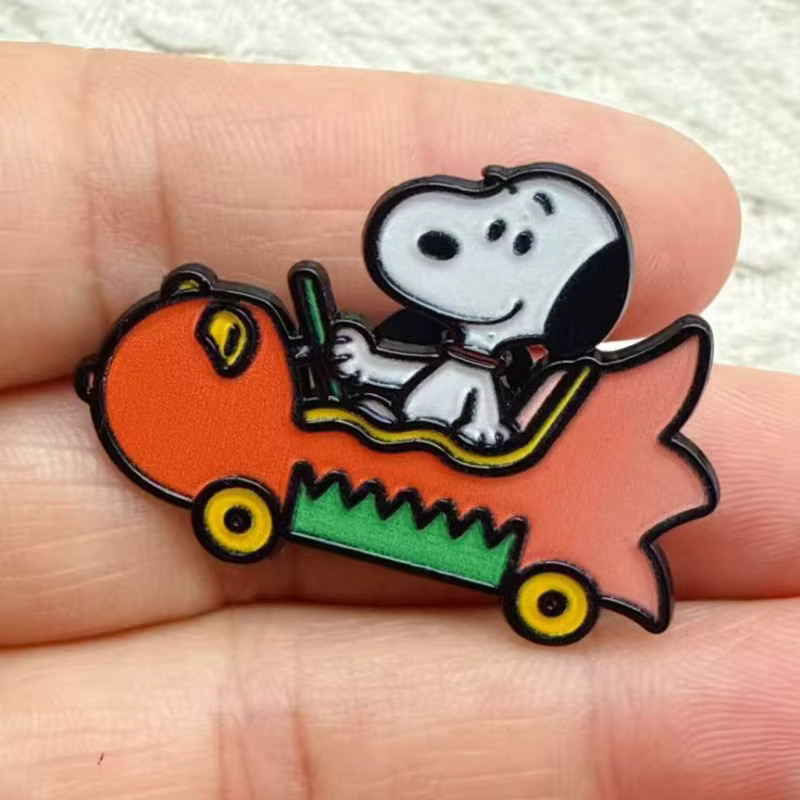 Bandai Snoopy Emaille-Anstecknadeln, Cartoon-Anime-Brosche, 10-teiliges Set - Bild 2