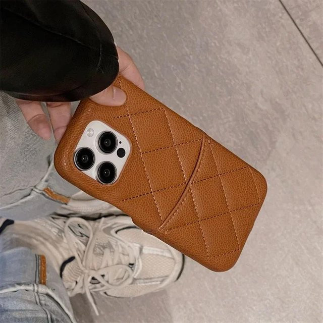 Yiran Geldbörse-Handyhülle aus Kunstleder mit Gittermuster für iPhone 16 15 14 13 Pro Max in Braun mit Kreditkartenfach und Stoßschutz - Bild 1