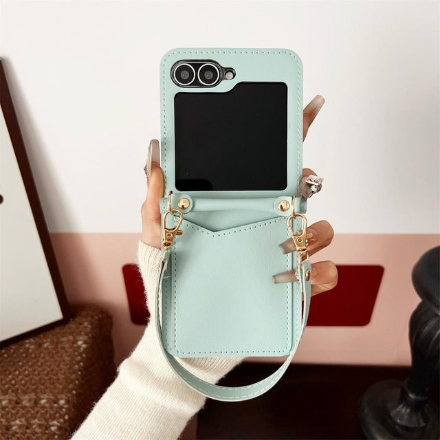 Luxus Leder Kartenhalter Hülle mit Schlitz und Armbandschlaufe für Samsung Galaxy Z Flip7, Z Flip6, Z Flip5, Z Flip4 und Z Flip3 5G in Grün - Bild 1