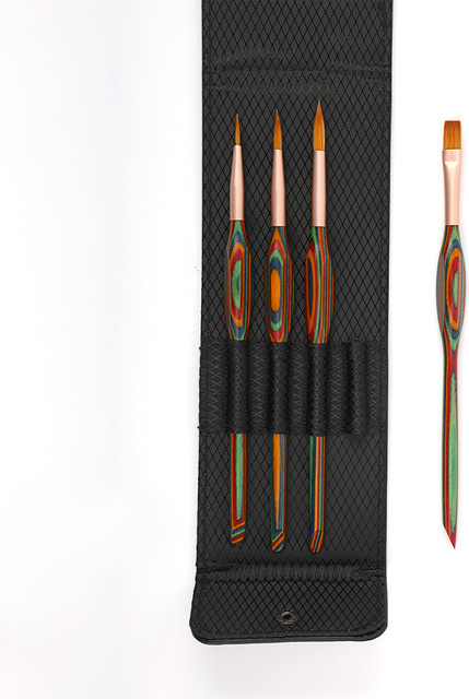 ArtSecret Detailpinsel Set mit Tragetasche, 4er Set aus Holz und Nylon in Gold und Multicolour, Kunstpinsel für Acryl, Öl und Gouache - Bild 1