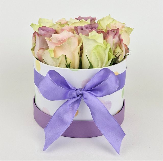 Edelweiß Geburtstagsbox Arrangement Rosen Multicolor Round - Bild 1