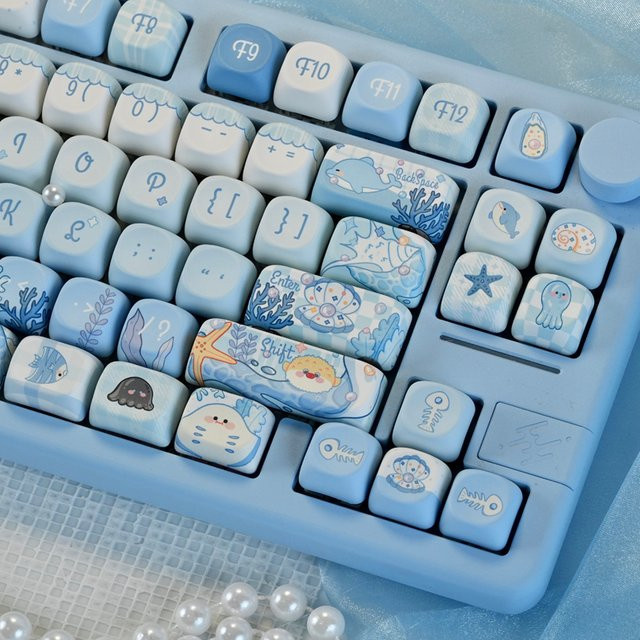 MAIMOOO Tastenkappen Blaue Unterwasserwelt mit MOA-Profil aus PBT-Material und Cartoon-Design mit Qualle, Seestern und Walen - Bild 1