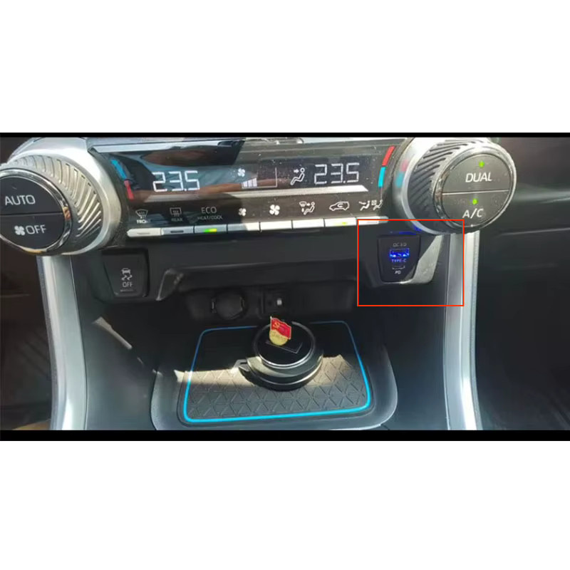 TRMODS Dual-USB QC3.0 Schnellladeanschluss Auto-Mittelkonsole-Steckdose in Schwarz für Toyota RAV4 und Wildlander 20-24 - Bild 2